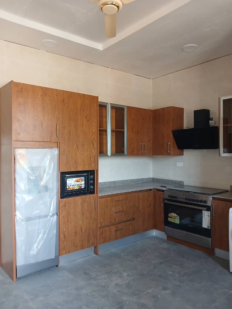 Fitted kitchen cabinetry